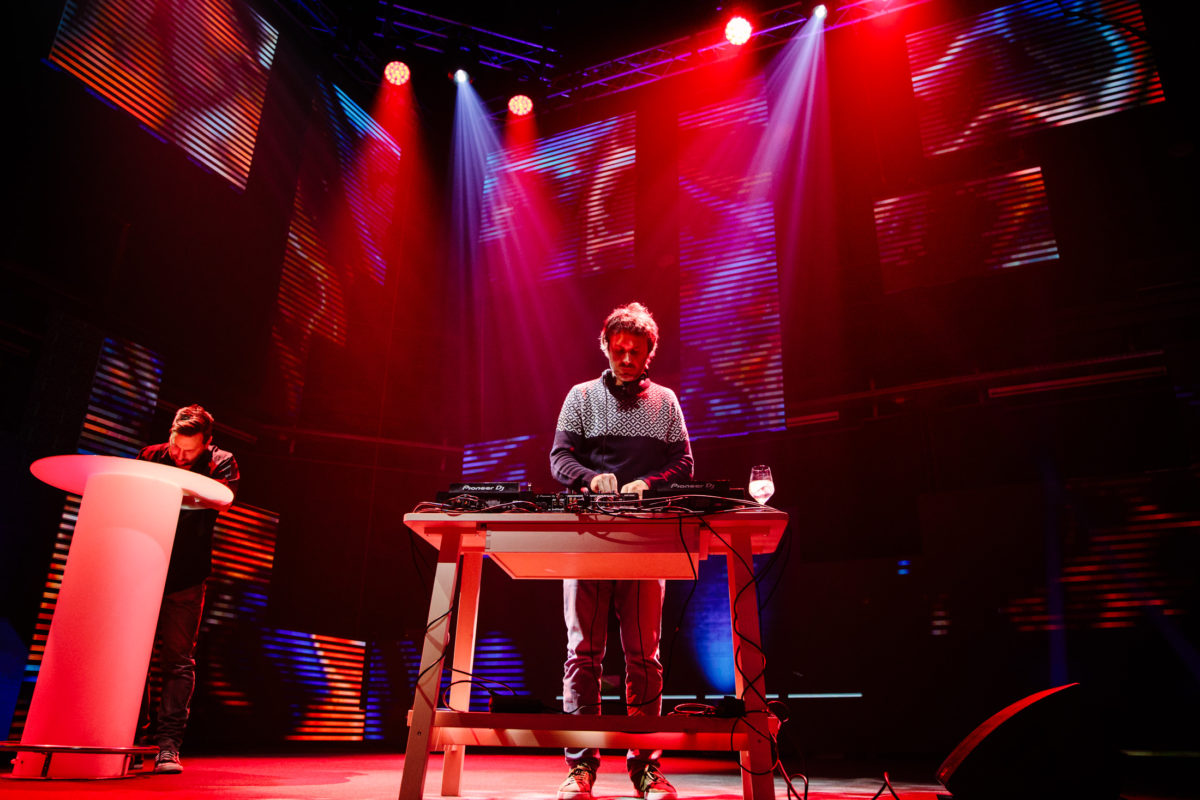 iqos_philipmorris_new_moment