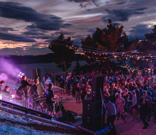 Lets-Rock-St-Michaels-Fortress