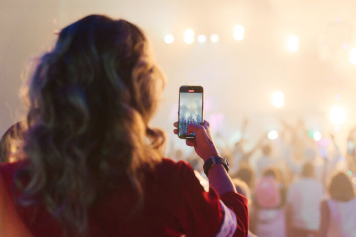 party_like_Norwegian_jcp